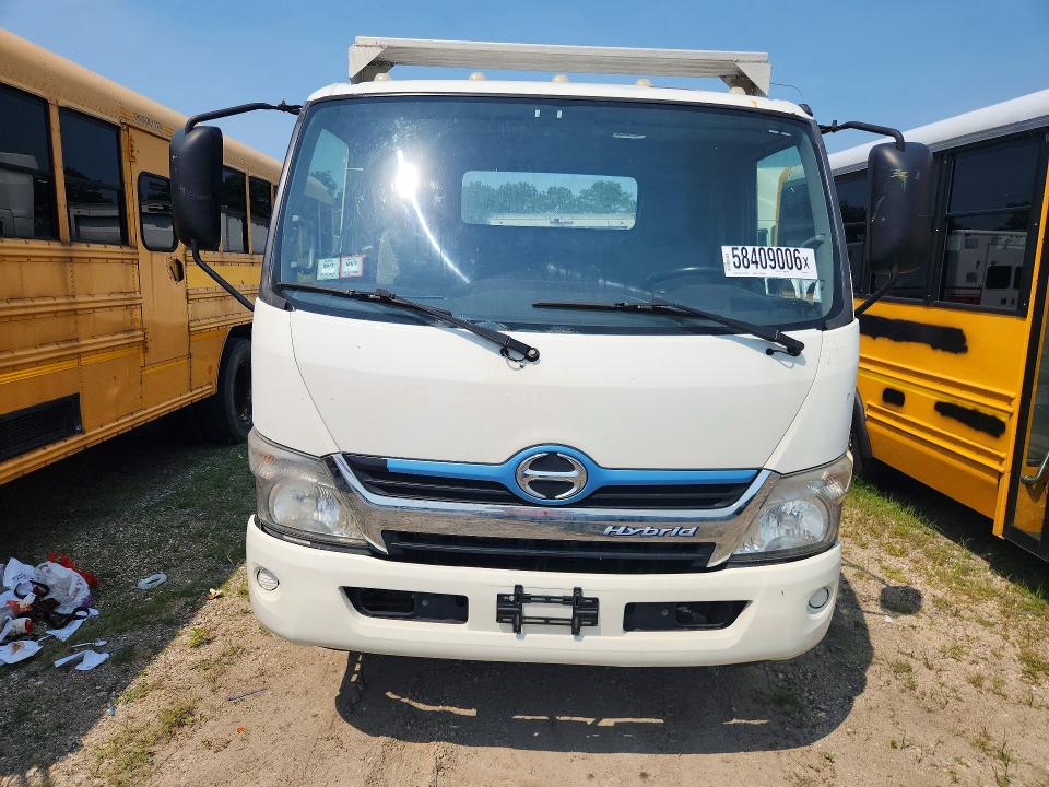 2014 Hino All other VIN JHHSPM2HXEK001177 COPART salvage auction — MINOR DENT/SCRATCHES, NY - CERTIFICATE OF TITLE (P), sold $875 on 2026-07-28 (photo 5)