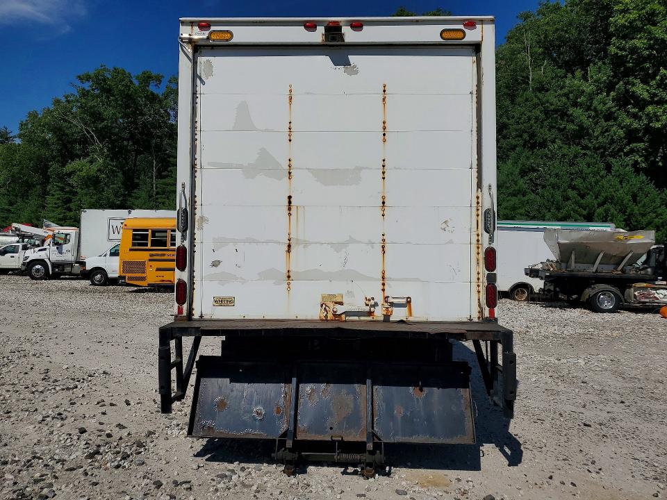 2017 Hino All other VIN JHHSDM2H1HK005406 COPART salvage auction — MINOR DENT/SCRATCHES, Ri - Dealer Only Clean Title (P), sold $725 on 2026-07-29 (photo 6)
