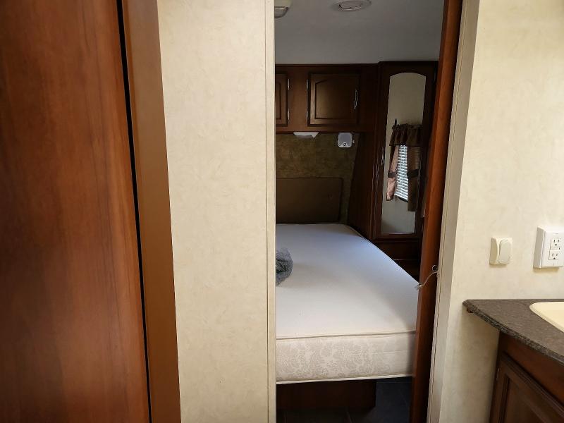 2013 Other Coachman VIN 5ZT2FEXB9DA009595 COPART salvage auction — SIDE, RS, sold $1,200 on 2026-07-21 (photo 5)