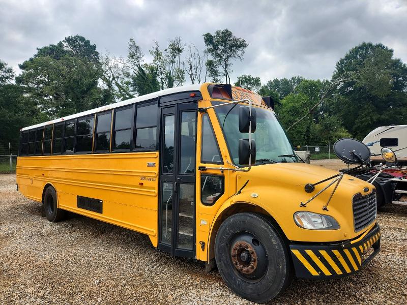 2015 Freightliner All other VIN 4UZABRDT8FCFW6873 COPART salvage auction — NORMAL WEAR, TN - CERTIFICATE OF TITLE, sold $2,050 on 2026-08-21 (photo 1)