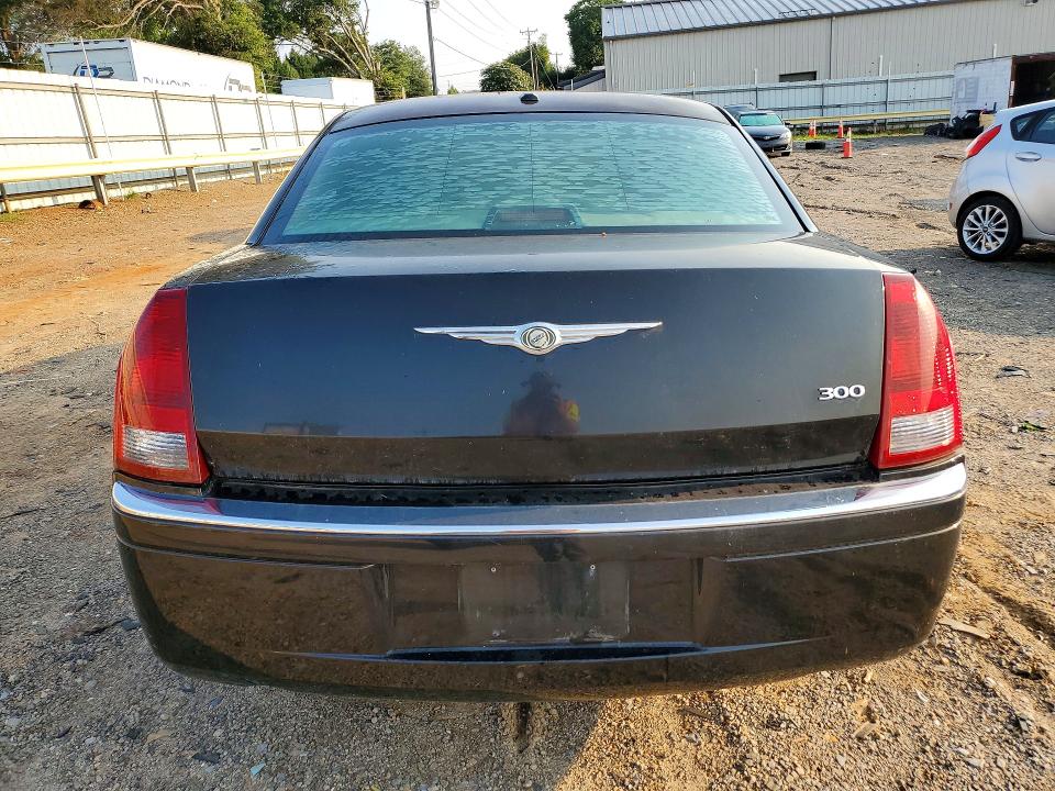 2006 Chrysler 300 VIN 2C3LA43R16H246463 COPART salvage auction — MECHANICAL, Va - Certificate Of Title, sold $300 on 2026-08-01 (photo 6)