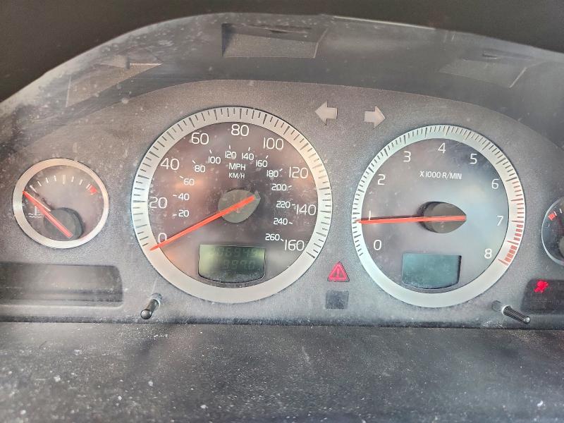 2004 Volvo S80 VIN YV1TS92D441360278 COPART salvage auction — ALL OVER, OH - CERT OF TITLE-SALVAGE, sold $300 on 2026-07-31 (photo 9)