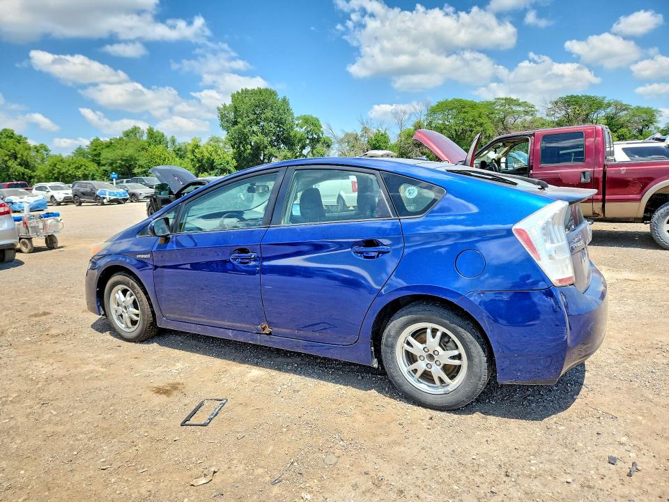 2011 Toyota Prius VIN JTDKN3DUXB0279680 COPART salvage auction — MINOR DENT/SCRATCHES, CT, sold $850 on 2026-07-24 (photo 2)