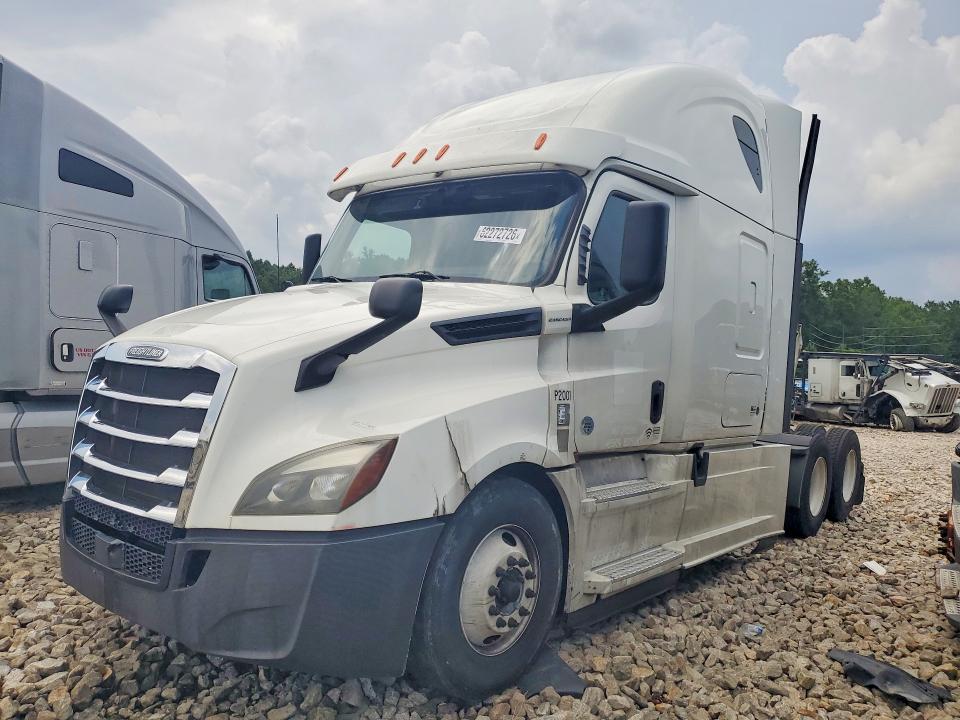 2020 Freightliner All other VIN 3AKJHHFG3LSLP4599 COPART salvage auction — SIDE, CT, sold $15,100 on 2026-08-22 (photo 1)