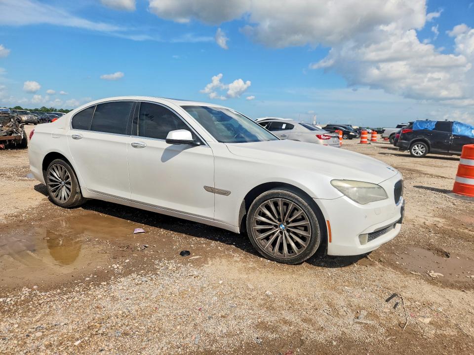 2012 BMW 7 series VIN WBAKA4C54CDS99121 COPART salvage auction — FRONT END, Tx - Salvage Vehicle Title, sold $700 on 2026-08-03 (photo 4)