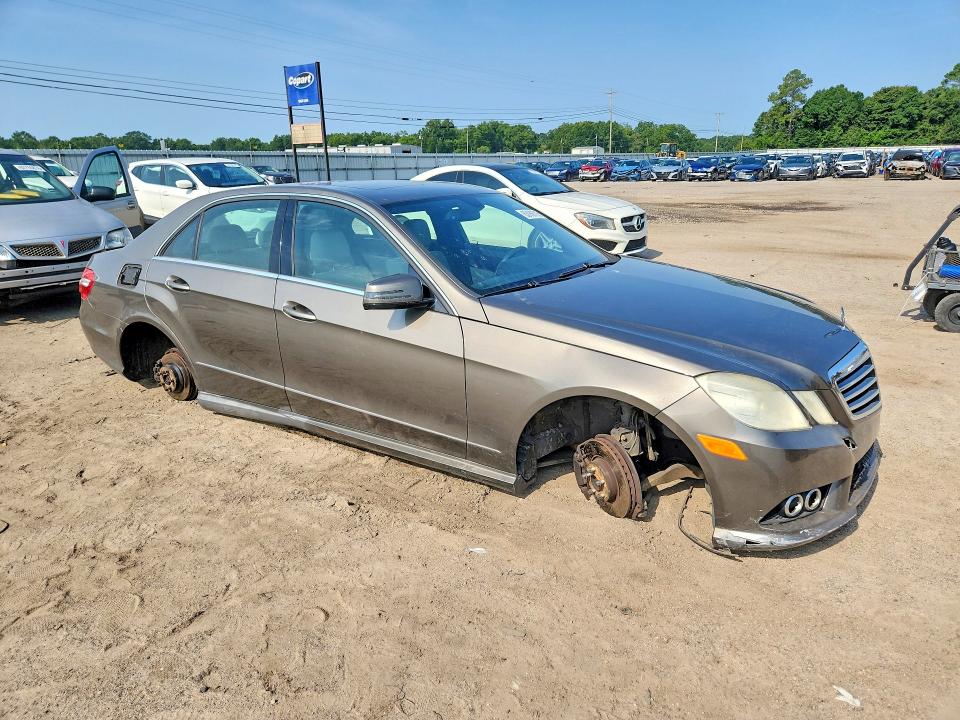 2010 Mercedes-benz E-class VIN WDDHF8HB2AA136654 COPART salvage auction — STRIPPED, Al - Certificate Of Title, sold $375 on 2026-07-30 (photo 4)