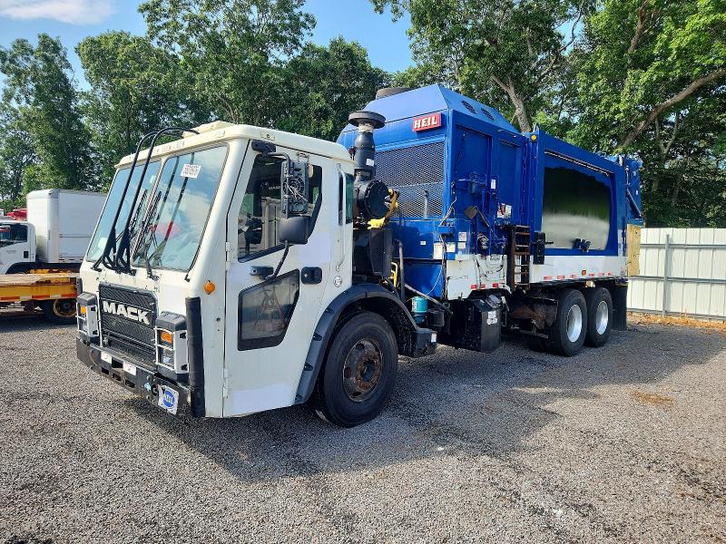 2018 Mack All other VIN 1M2LR04C7JM001515 COPART salvage auction — MINOR DENT/SCRATCHES, CD, sold $1,250 on 2026-07-09 (photo 2)