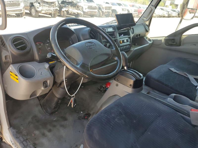 2017 Hino All other VIN JHHSDM2H8HK005855 COPART salvage auction — NORMAL WEAR, AZ - CERTIFICATE OF TITLE (P), sold $6,500 on 2026-08-01 (photo 8)