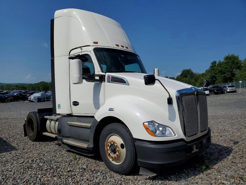 2020 Kenworth All other VIN 1XKYA48X8LJ393256 COPART salvage auction — NORMAL WEAR, IN - CERTIFICATE OF TITLE, sold $7,700 on 2026-07-09 (photo 1)