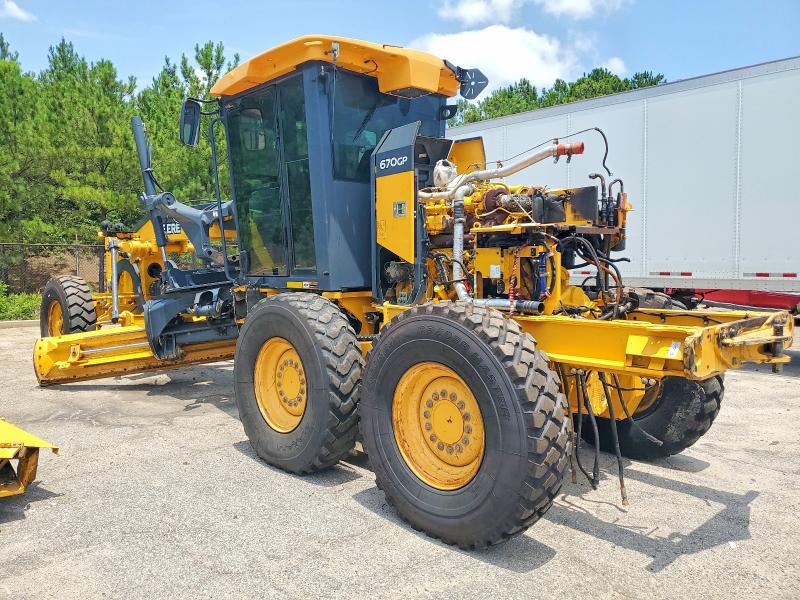 2021 John deere Farm tract VIN 1DW670GPHMF711256 COPART salvage auction — BURN, BS, sold $600 on 2026-07-17 (photo 3)