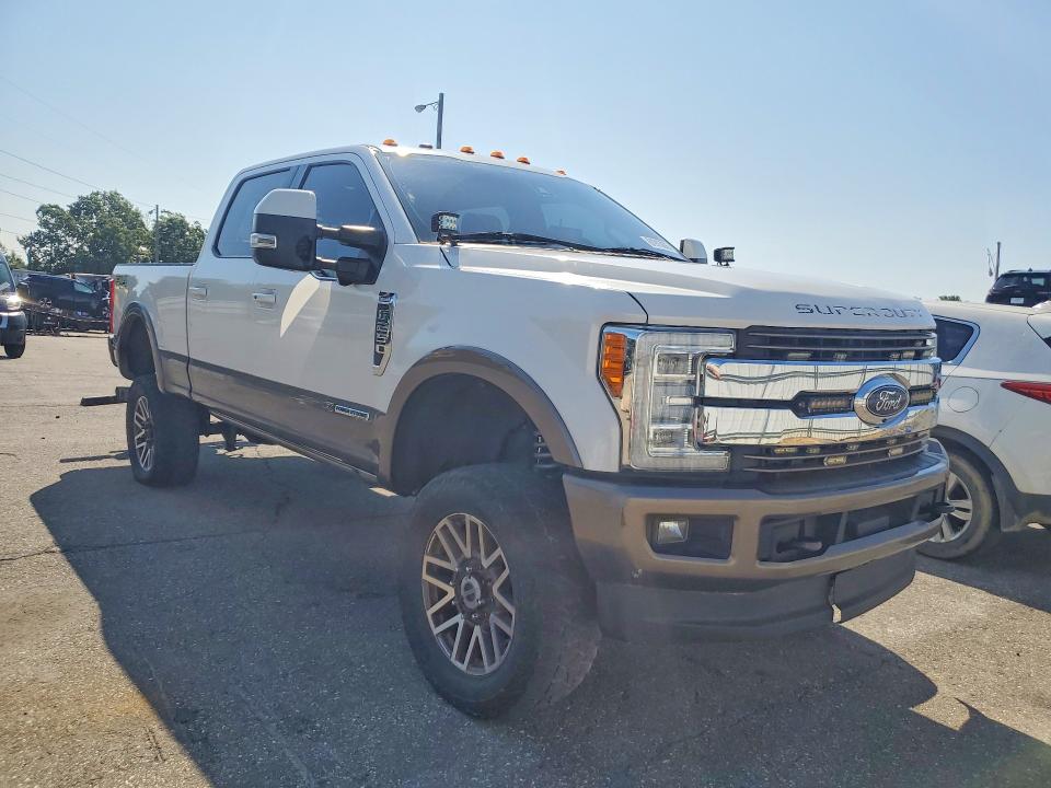 2018 Ford F250 VIN 1FT7W2BT0JEC36250 COPART salvage auction — MINOR DENT/SCRATCHES, PA - RECONSTRUCTED CLEAN, sold $8,900 on 2026-07-28 (photo 4)