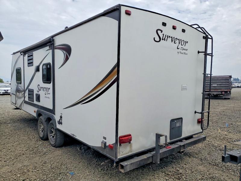 2013 Fore - forest river Surveyer s VIN 4X4TSVB24D2471723 COPART salvage auction — MINOR DENT/SCRATCHES, OR - CERTIFICATE OF TITLE, sold $1,300 on 2026-07-28 (photo 3)