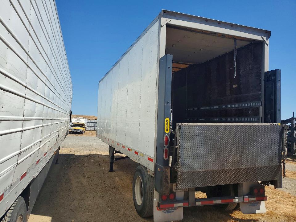 2013 Utility All models VIN 1UYVS1287DP640701 COPART salvage auction — REAR END, DV, sold $10 on 2026-09-01 (photo 2)