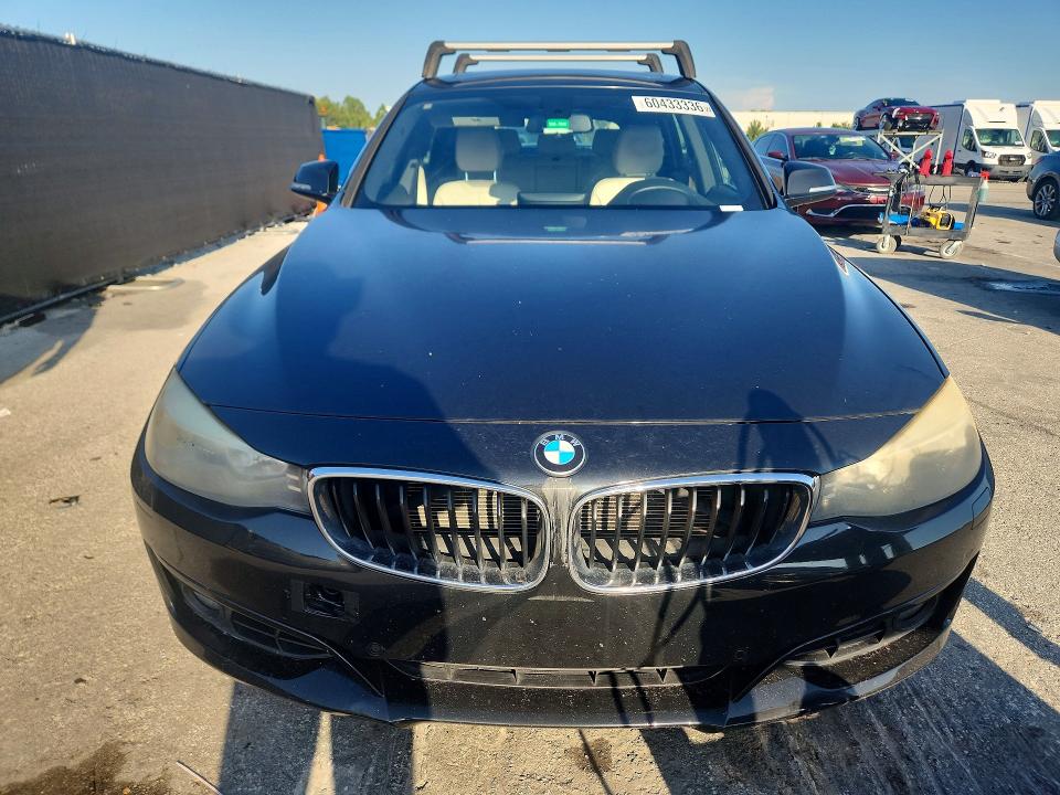 2015 BMW 3 series VIN WBA3X5C59FD559901 COPART salvage auction — MINOR DENT/SCRATCHES, RT, sold $15 on 2026-07-28 (photo 5)
