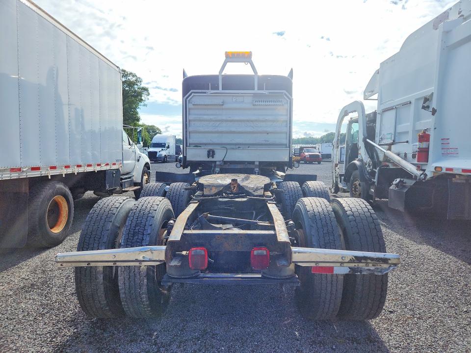 2015 Freightliner All other VIN 3AKJGND11FDGR4029 COPART salvage auction — MINOR DENT/SCRATCHES, CT, sold $6,700 on 2026-08-18 (photo 6)