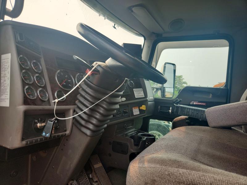 2021 Kenworth All other VIN 2NKHHJ6X3MM421627 COPART salvage auction — MINOR DENT/SCRATCHES, NJ - CERTIFICATE OF TITLE, sold $39,250 on 2026-07-28 (photo 8)
