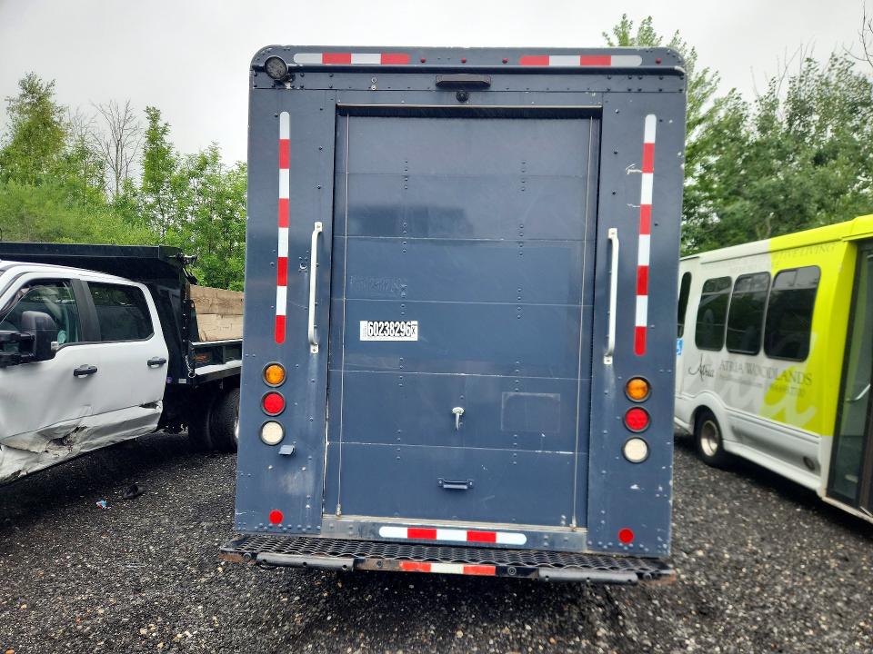 2020 Frht - freightliner Mt45 chass VIN 4UZAC2EA4LCMK0190 COPART salvage auction — NORMAL WEAR, CT, sold $13,100 on 2026-08-13 (photo 6)