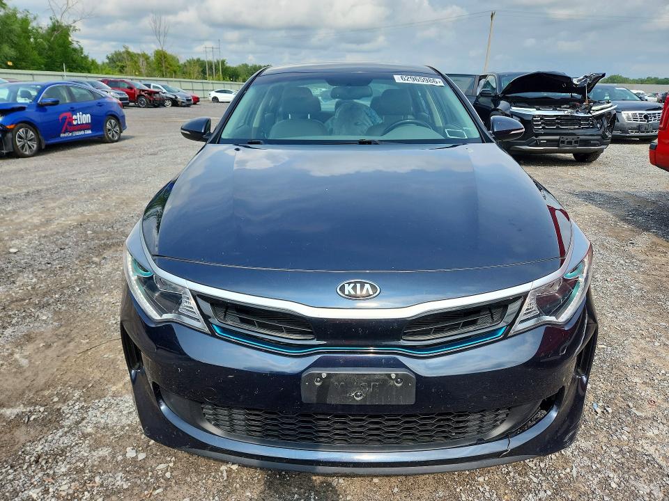 2017 Kia Optima VIN KNAGV4LD1H5013910 COPART salvage auction — NORMAL WEAR, NJ - CERTIFICATE OF TITLE, sold $900 on 2026-08-20 (photo 5)