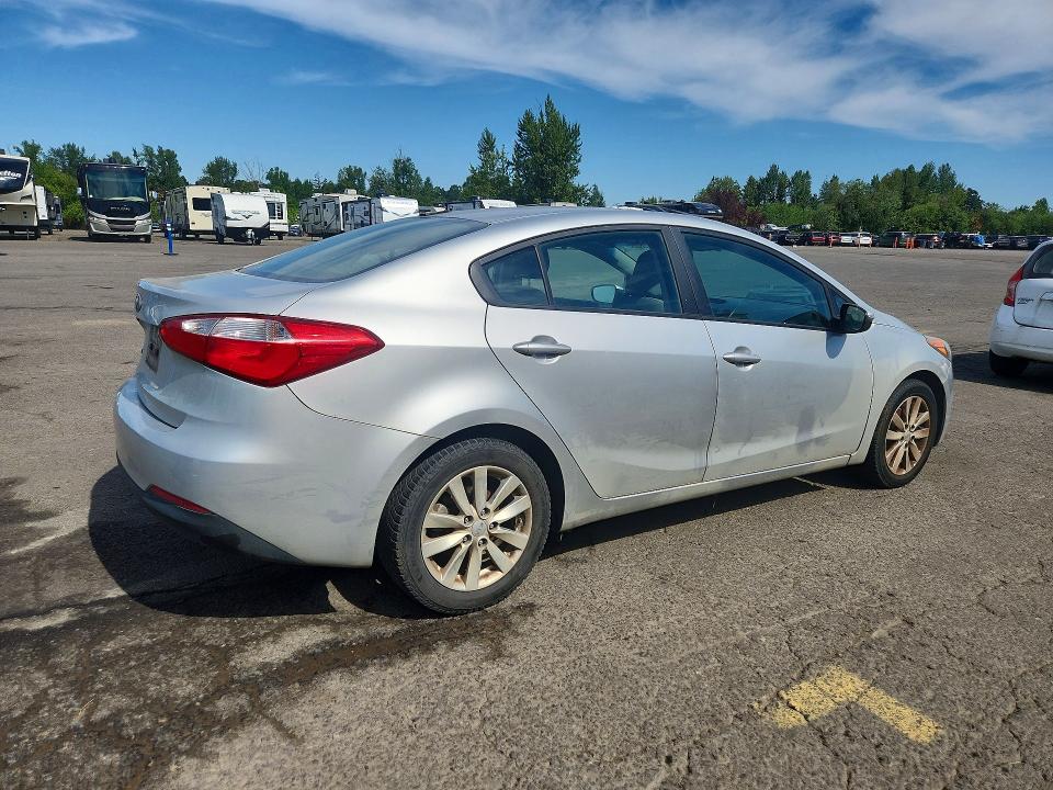 2015 Kia Forte VIN KNAFX4A64F5280238 COPART salvage auction — MECHANICAL, Or - Certificate Of Title, sold $725 on 2026-07-20 (photo 3)
