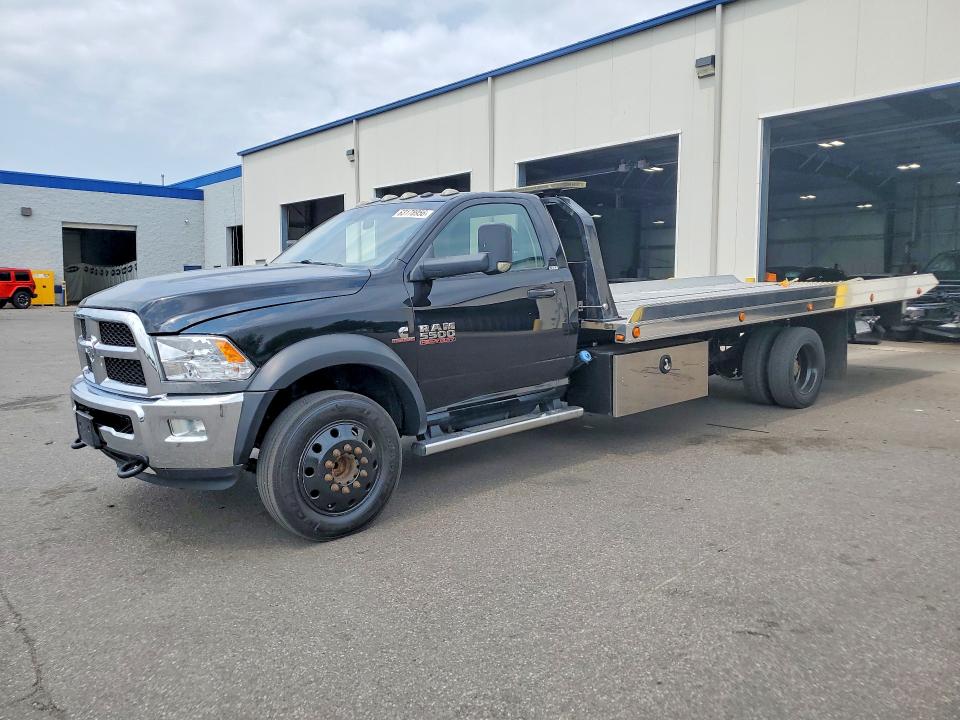 2018 Ram 5500 VIN 3C7WRMDL9JG335463 COPART salvage auction — MINOR DENT/SCRATCHES, MN - CERTIFICATE OF TITLE, sold $21,600 on 2026-08-20 (photo 1)