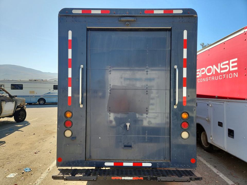 2020 Freightliner Mt45 chass VIN 4UZAC2EA1LCMK0065 COPART salvage auction — MINOR DENT/SCRATCHES, CA - DIS/DLR/EXP ONLY CLEAN TITLE, sold $175 on 2026-07-28 (photo 6)