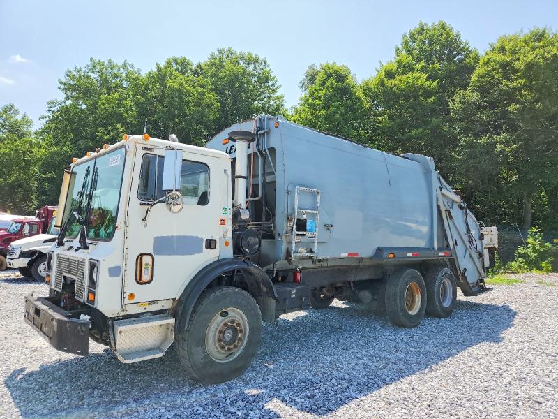 2007 Mack All other VIN 1M2K189C77M036655 COPART salvage auction — MINOR DENT/SCRATCHES, CD, sold $850 on 2026-07-09 (photo 2)