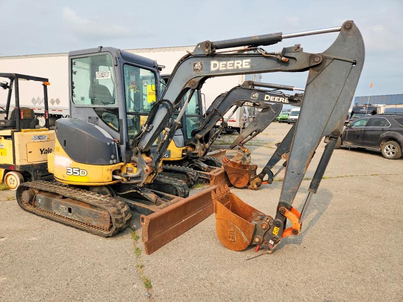 2012 John deere 35d min ex VIN 1FF035DXTCG269620 COPART salvage auction — MINOR DENT/SCRATCHES, MI - BILL OF SALE, sold $11,600 on 2026-07-31 (photo 1)
