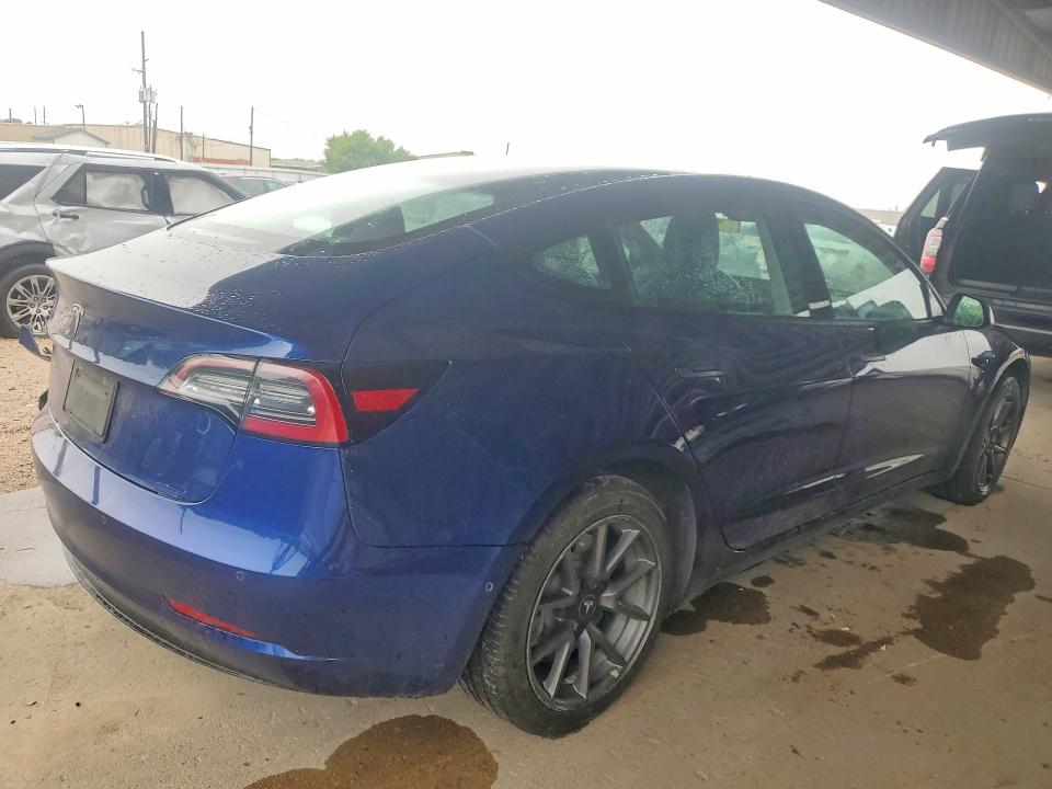 2022 Tesla Model 3 VIN 5YJ3E1EA1NF191197 COPART salvage auction — REAR END, Tx - Certificate Of Title, sold $4,100 on 2026-07-22 (photo 3)