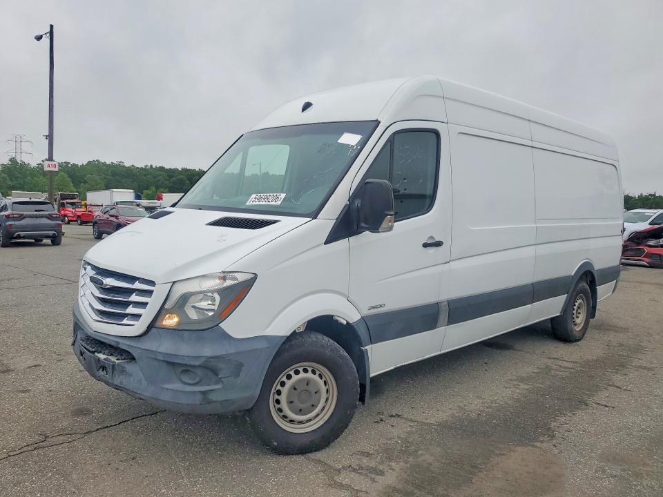 2015 Freightliner Sprinter VIN WDYPE8DC7F5976943 COPART salvage auction — NORMAL WEAR, RC, sold $8,400 on 2026-08-14 (photo 1)