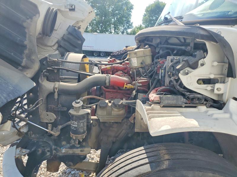2016 Frht - freightliner All other VIN 1FVACWDU5GHHL1795 COPART salvage auction — MINOR DENT/SCRATCHES, OK - CERTIFICATE OF TITLE (P), sold $11,500 on 2026-08-24 (photo 7)