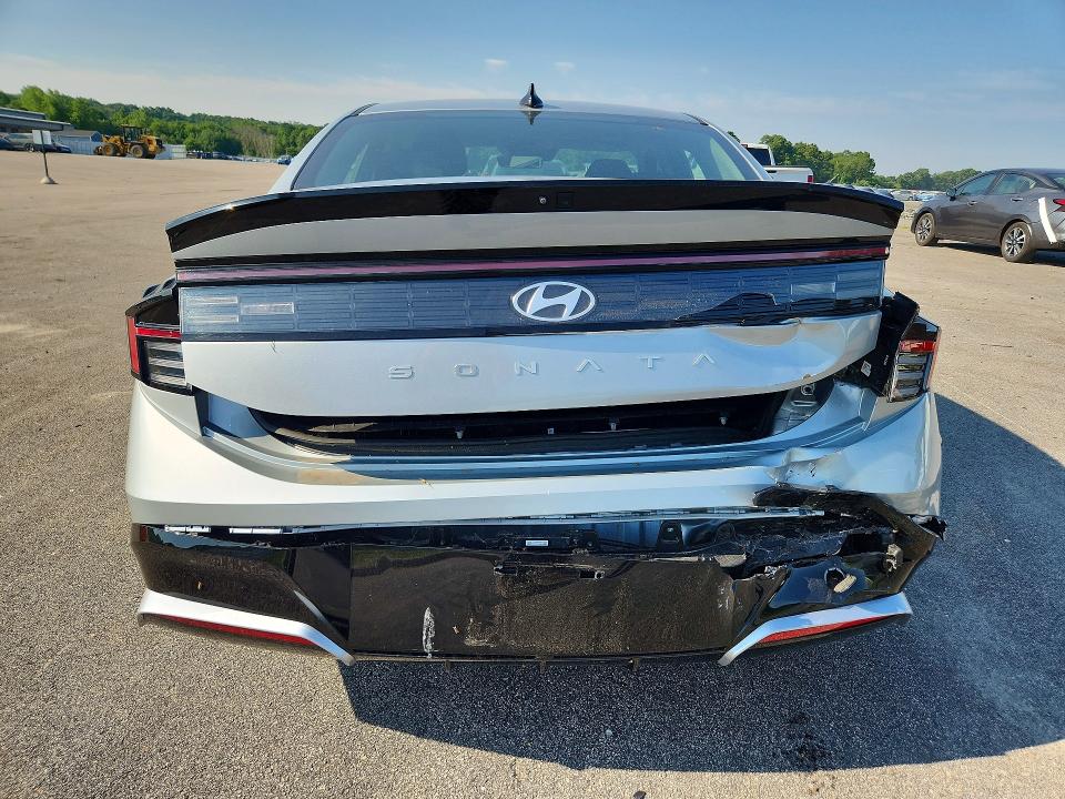 2025 Hyundai Sonata VIN KMHL64JA6SA508234 COPART salvage auction — REAR END, CT, sold $8,800 on 2026-07-20 (photo 6)