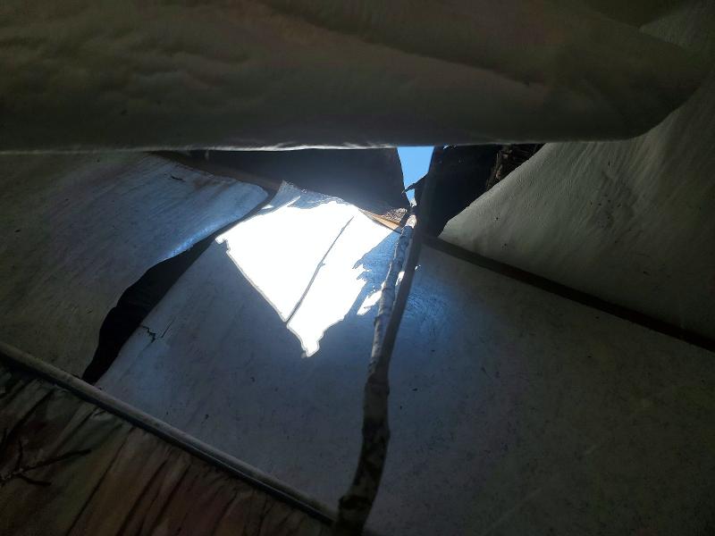 1997 Jayco jay VIN 1UJCJ02N1V5LU0061 COPART salvage auction — ROOF, CT, sold $25 on 2026-08-04 (photo 9)