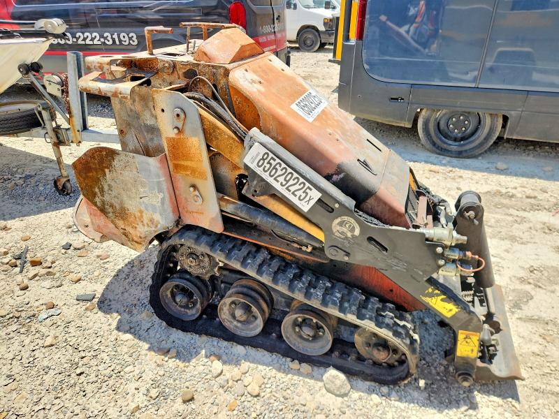 2017 Ditch witch Constructi VIN DWPSK600KH0000038 COPART salvage auction — BURN, BS, sold $200 on 2026-07-13 (photo 1)