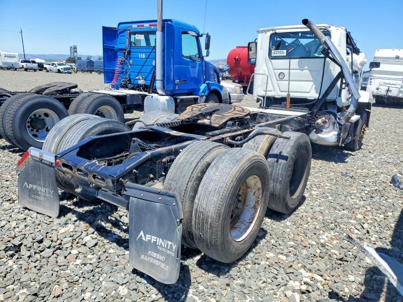 2022 Mack All models VIN 1M1AN4GY4NM026366 COPART salvage auction — ROOF, CA - SALVAGE CERTIFICATE, sold $2,300 on 2026-07-27 (photo 4)