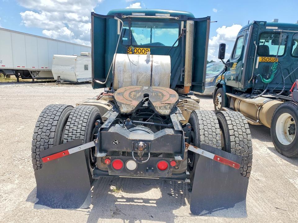 2015 Mack All other VIN 1M1AW01X2FM006933 COPART salvage auction — MINOR DENT/SCRATCHES, IN - CERTIFICATE OF TITLE, sold $2,900 on 2026-07-31 (photo 6)