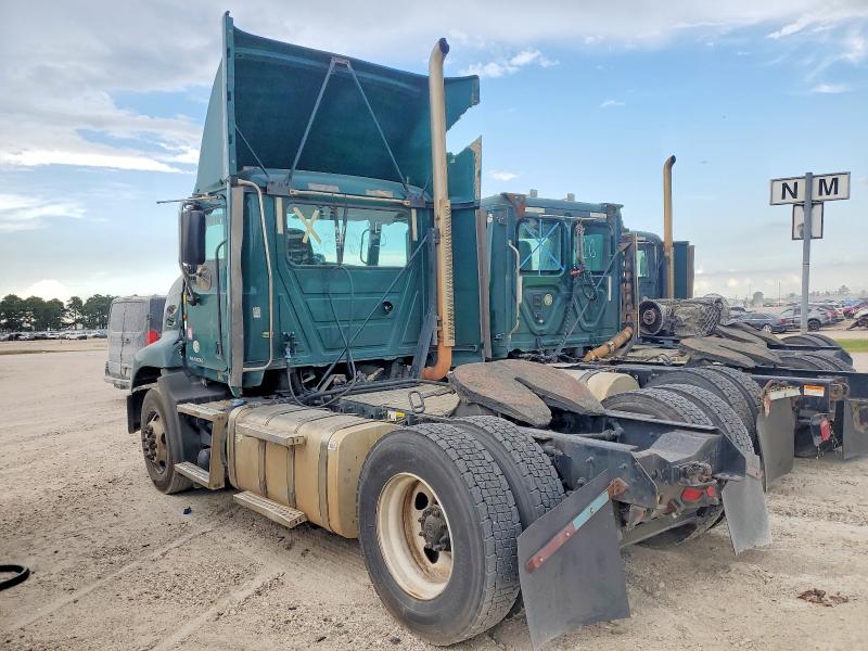 2015 Mack All other VIN 1M1AW01X3FM006956 COPART salvage auction — SIDE, IN - CERTIFICATE OF TITLE, sold $3,850 on 2026-07-31 (photo 3)
