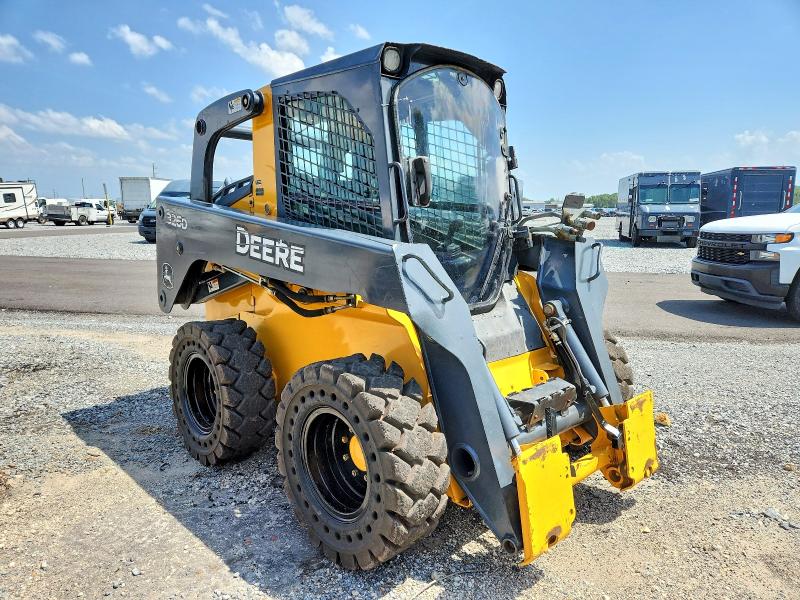 2010 John deere 326d VIN 1T0326DLTA0187350 COPART salvage auction — MINOR DENT/SCRATCHES, FL - BILL OF SALE, sold $3,300 on 2026-07-24 (photo 1)