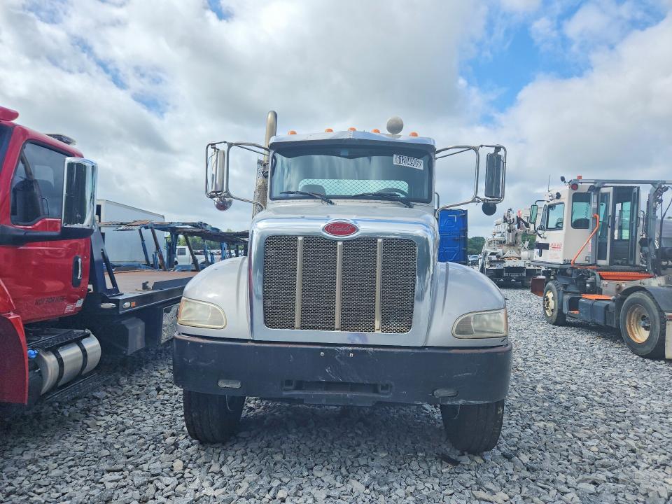 2015 Peterbilt All other VIN 2NP3LJ9X1FM280090 COPART salvage auction — MINOR DENT/SCRATCHES, FL - CERTIFICATE OF TITLE, sold $17,700 on 2026-07-28 (photo 5)