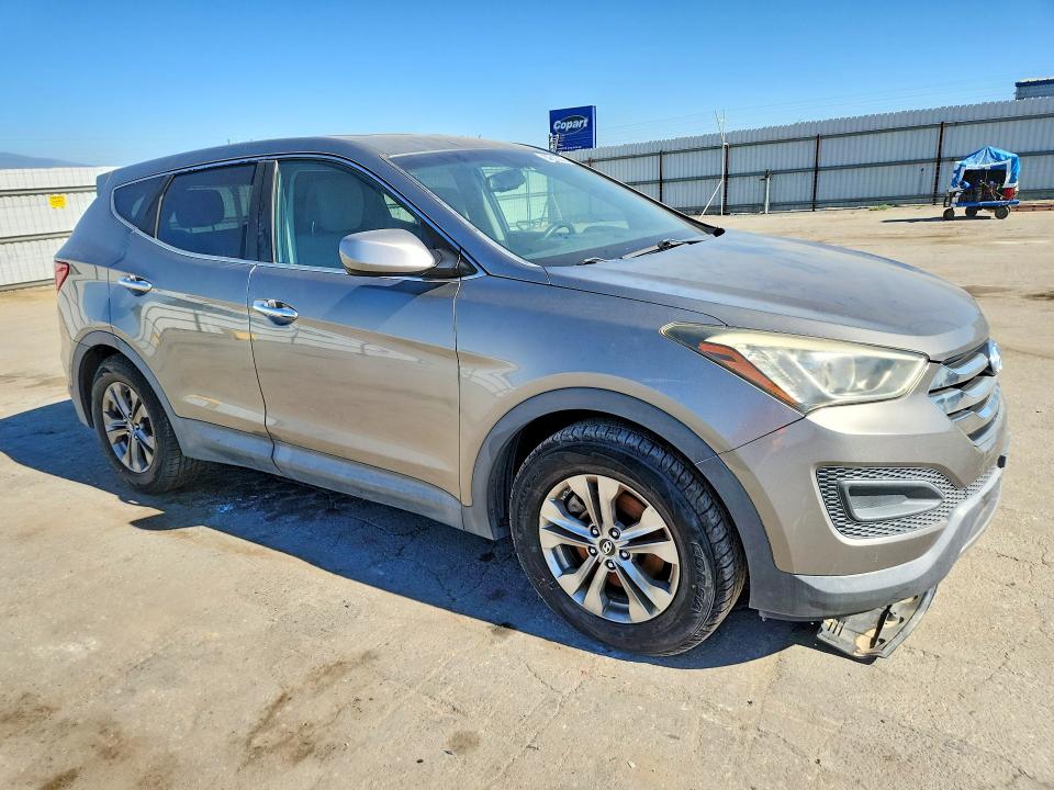 2014 Hyundai Santa fe VIN 5XYZT3LB9EG164054 COPART salvage auction — UNDERCARRIAGE, CA - DIS/DLR/EXP ONLY CLEAN TITLE, sold $3,100 on 2026-07-31 (photo 4)