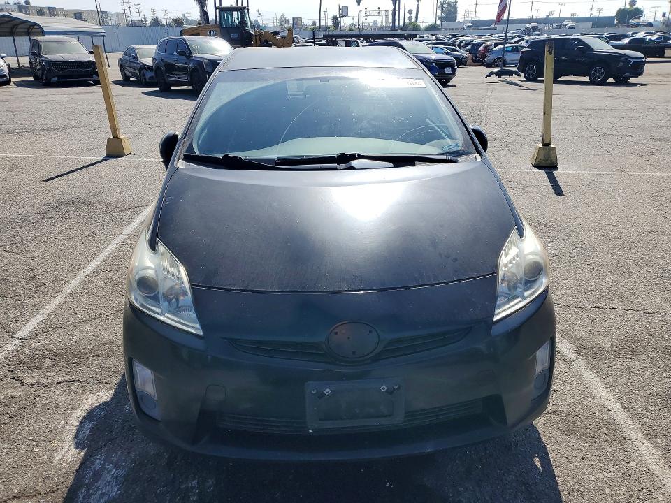2011 Toyota Prius VIN JTDKN3DU9B5349754 COPART salvage auction — MINOR DENT/SCRATCHES, Ca - Dis/Dlr/Exp Only Clean Title, sold $1,050 on 2026-07-31 (photo 5)