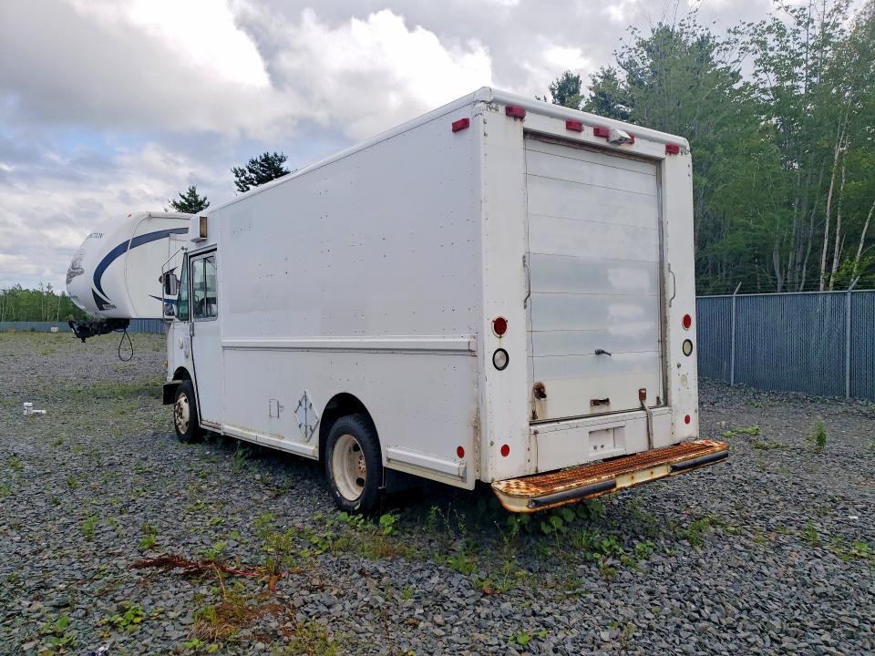 2004 Freightliner All other VIN 4UZAANBW94CM71449 COPART salvage auction — MECHANICAL, ON - PERMIT NO BRAND - UNFIT, sold $15 on 2026-08-12 (photo 2)