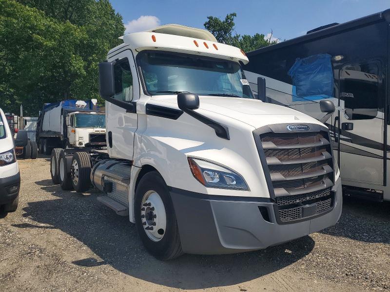 2022 Freightliner All other VIN 3AKJHLDVXNSMS8875 COPART salvage auction — NORMAL WEAR, PA - RECONSTRUCTED CLEAN, sold $49,250 on 2026-07-14 (photo 1)