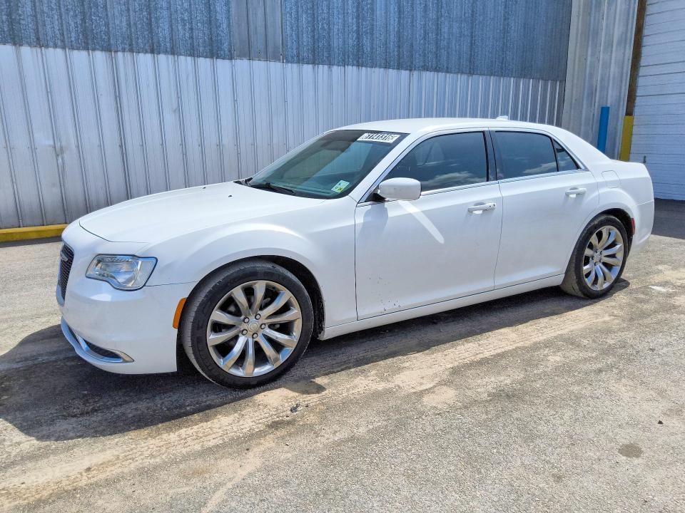 2018 Chrysler 300 VIN 2C3CCAAG6JH314159 — COPART salvage auction photo