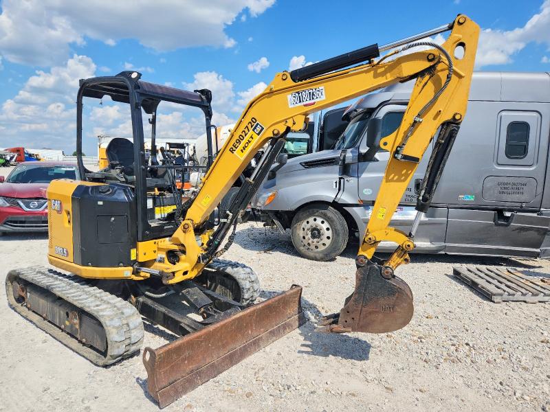 2023 Cat Constructi VIN CAT03035ARE902720 COPART salvage auction — NORMAL WEAR, TX - BILL OF SALE, sold $18,800 on 2026-07-31 (photo 1)