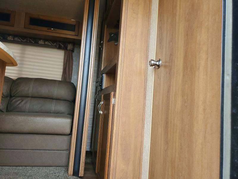 2017 Foresriver Catalina VIN 5ZT2CAUB8HA026979 COPART salvage auction — SIDE, GA - CERTIFICATE OF TITLE, sold $3,100 on 2026-07-28 (photo 5)