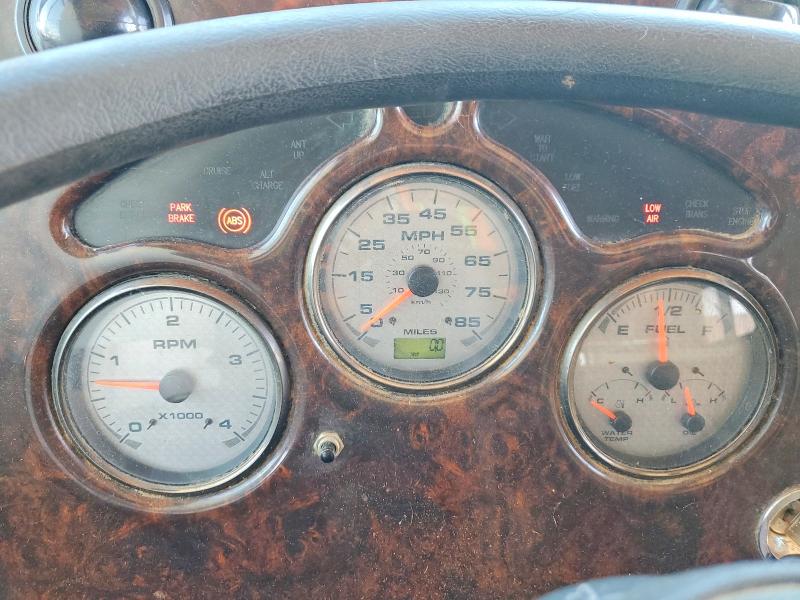 2006 Holiday rambler Monocoque VIN 1RF51474061037080 COPART salvage auction — NORMAL WEAR, CA - DIS/DLR/EXP ONLY CLEAN TITLE, sold $2,450 on 2026-08-11 (photo 8)