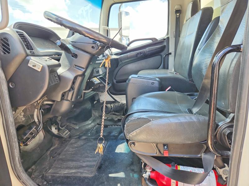 2015 Hino All models VIN 5PVNV8JT8F4S53812 COPART salvage auction — MECHANICAL, CT, sold $550 on 2026-07-28 (photo 7)