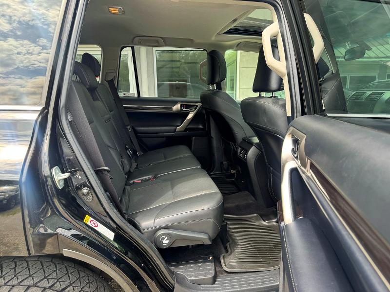 2014 Lexus Gx VIN JTJBM7FX1E5069216 COPART salvage auction — MINOR DENT/SCRATCHES, CT, sold $14,800 on 2026-07-24 (photo 6)