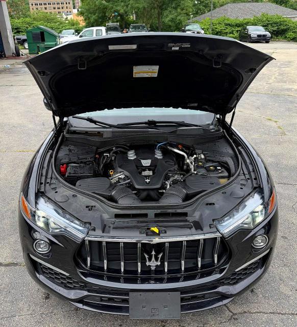 2022 Maserati All other VIN ZN661XUA4NX388740 COPART salvage auction — MINOR DENT/SCRATCHES, CT, sold $17,900 on 2026-07-09 (photo 9)