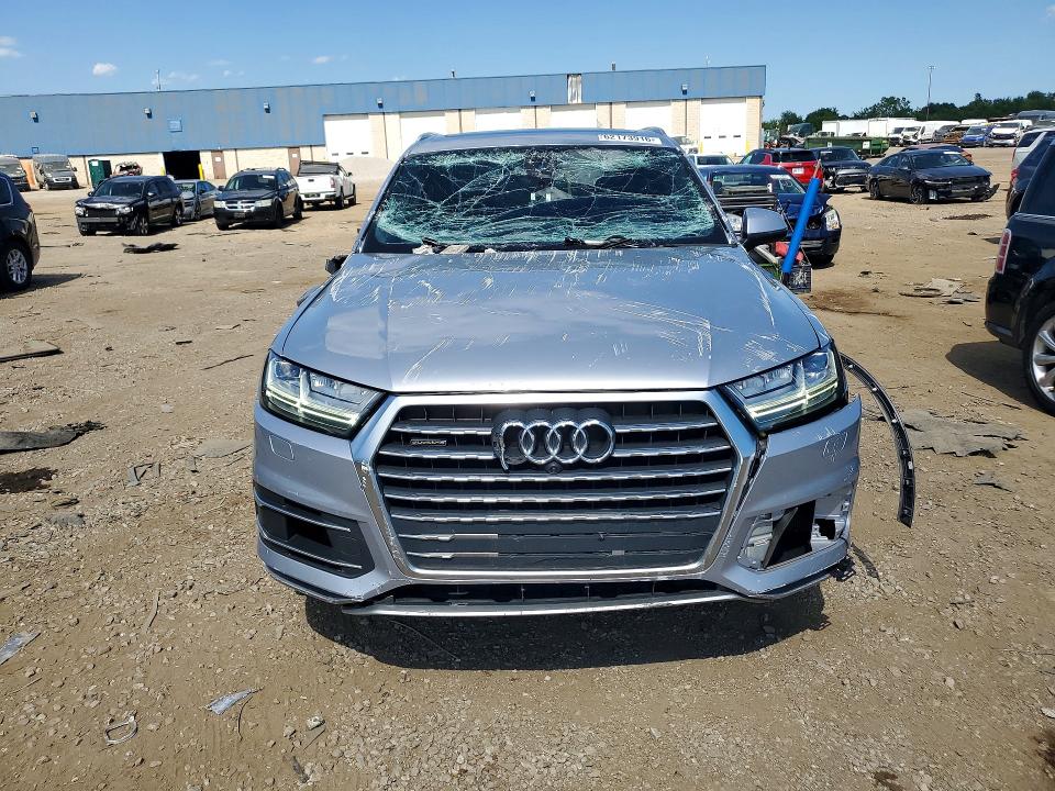2018 Audi Q7 VIN WA1VAAF78JD018750 COPART salvage auction — FRONT END, MI - CERTIFICATE OF TITLE, sold $8,100 on 2026-07-31 (photo 5)